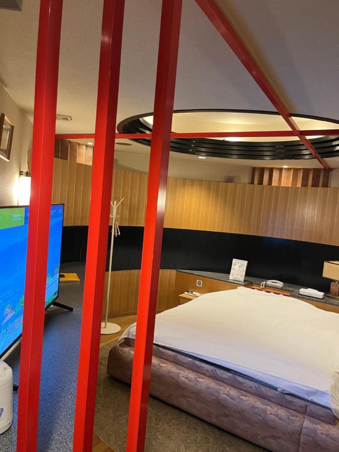 איטומן Hotel　Triton מראה חיצוני תמונה